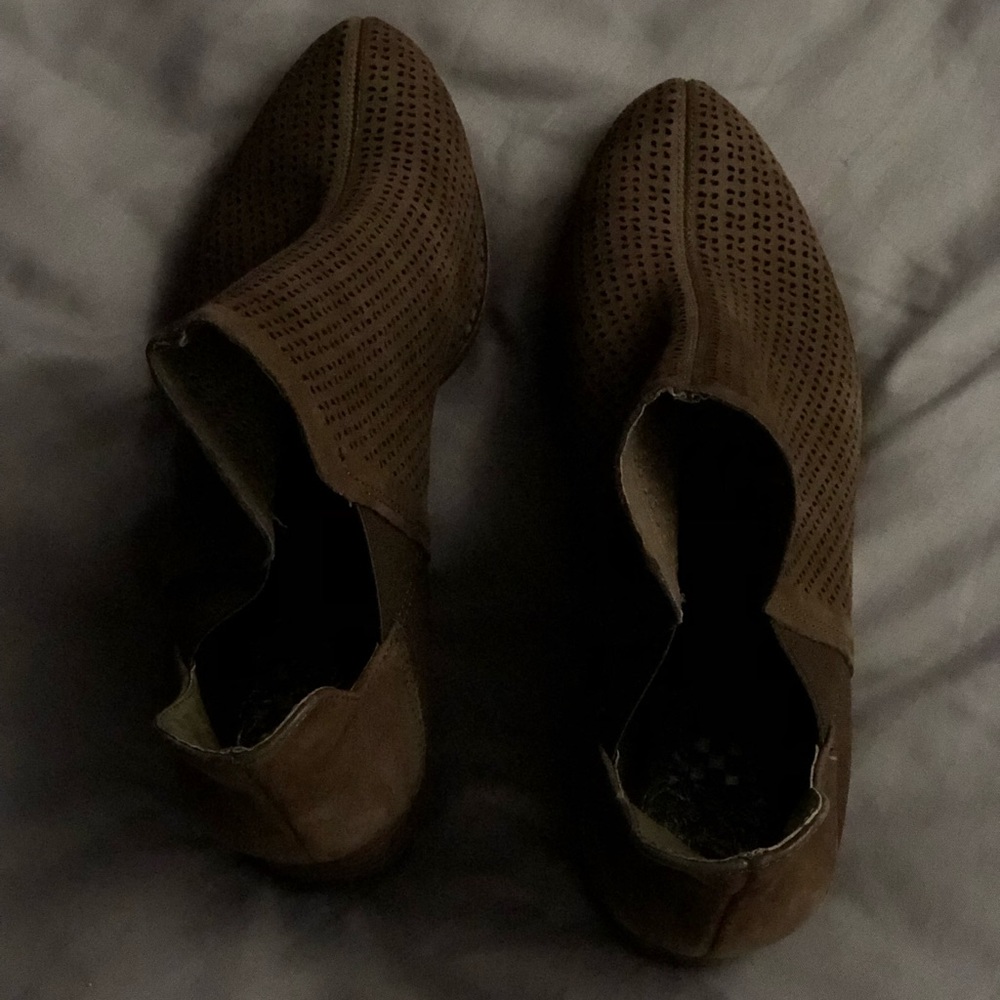 Vince Camuto booties